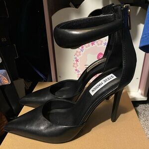 Steve Madden Pumps